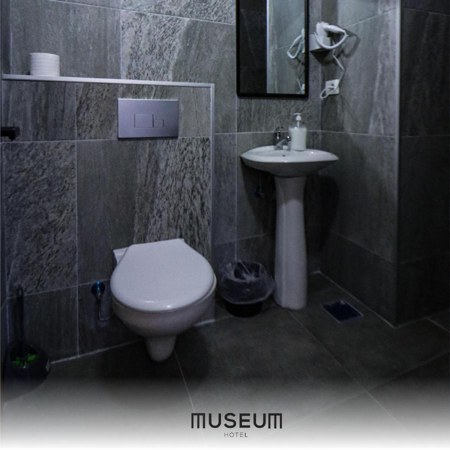 פרישטינה Museum Hotel מראה חיצוני תמונה