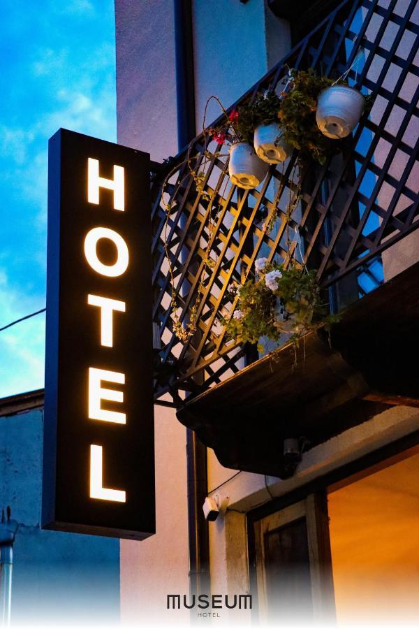 פרישטינה Museum Hotel מראה חיצוני תמונה